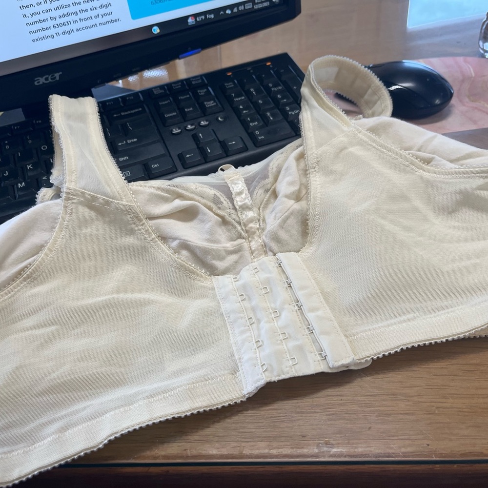 Mastectomy bras